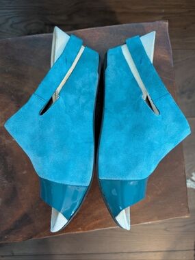 TSUBO Ovid wedge sandals